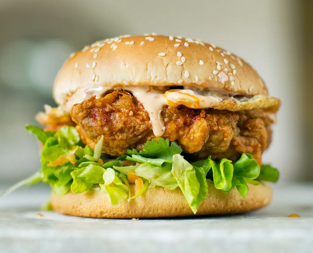 CHICKEN  BURGER