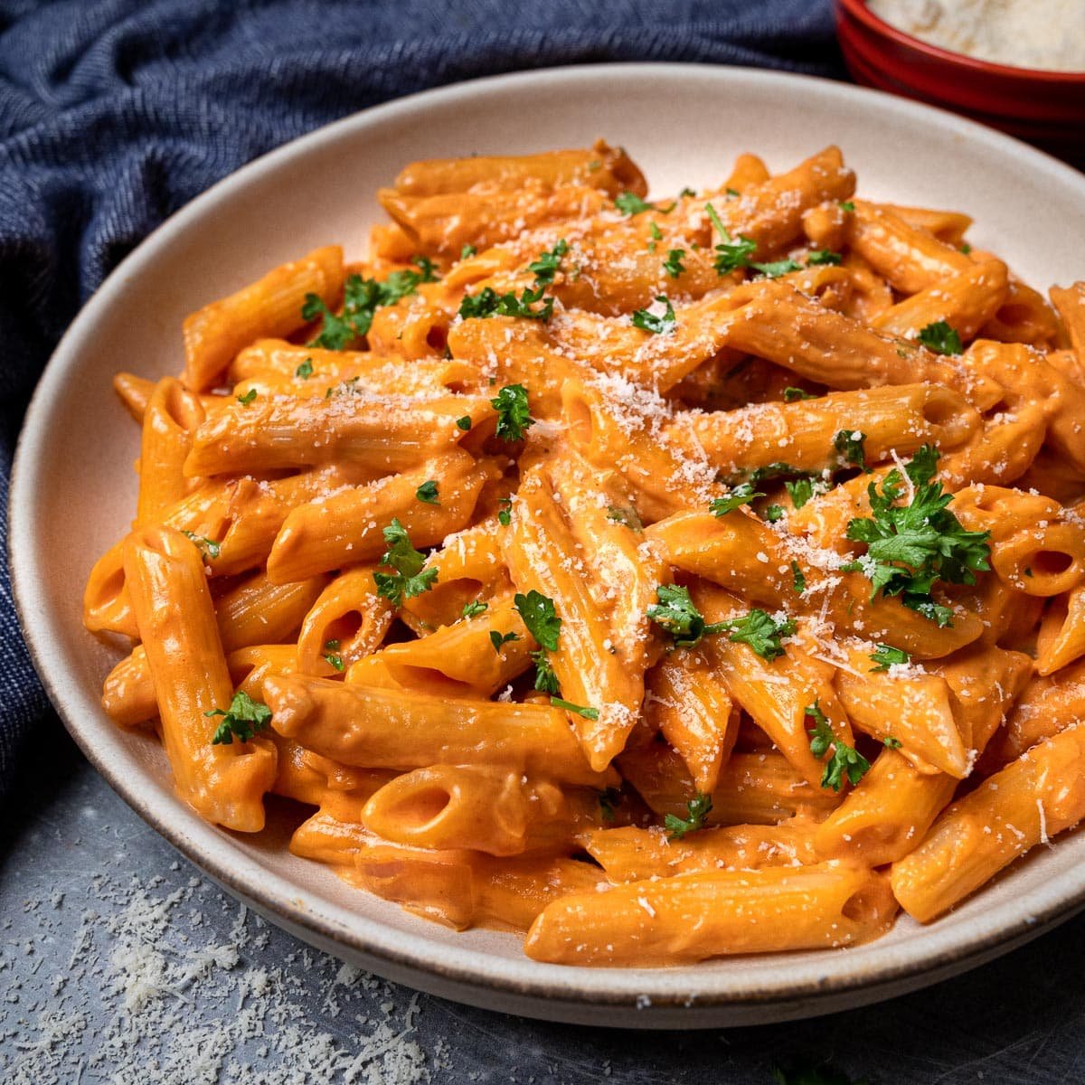 PENNE PINK SAUSE WITH CHICKEN