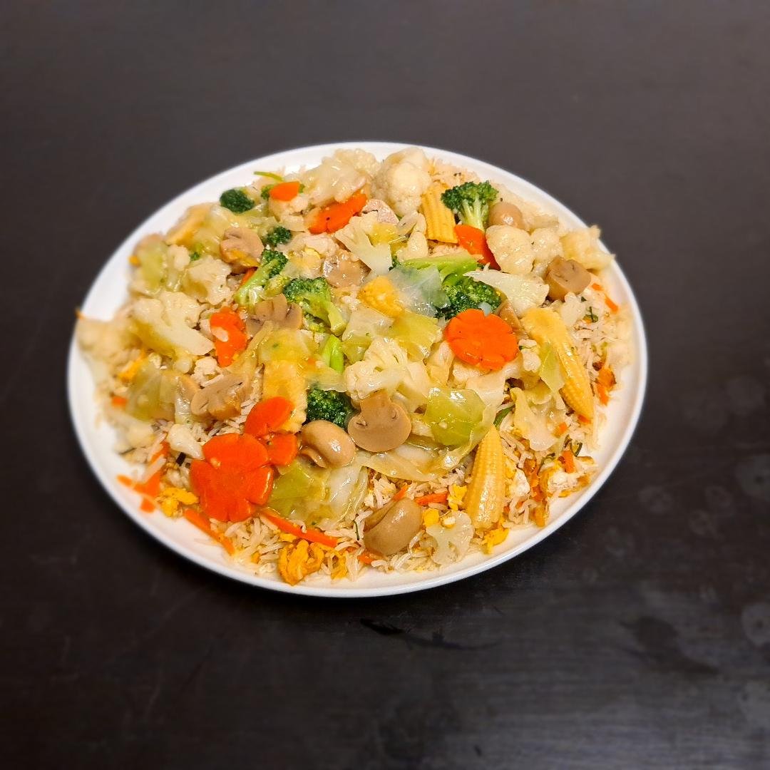 VEGETABLE  CHOPSUY  RICE