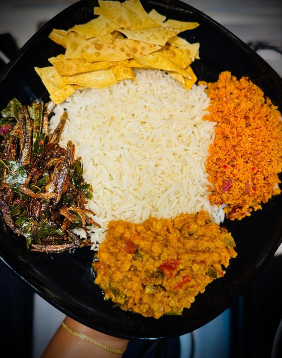 VEGETABLE   RICE & CURRY FOR LUNCH