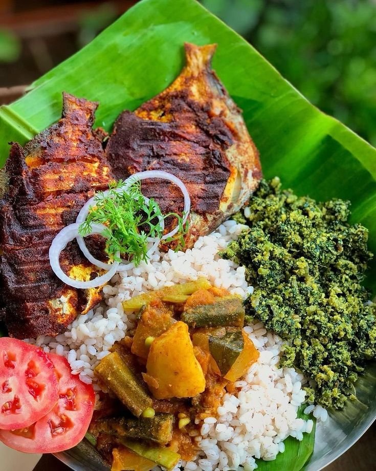 FRIED FISH RICE & CURRY